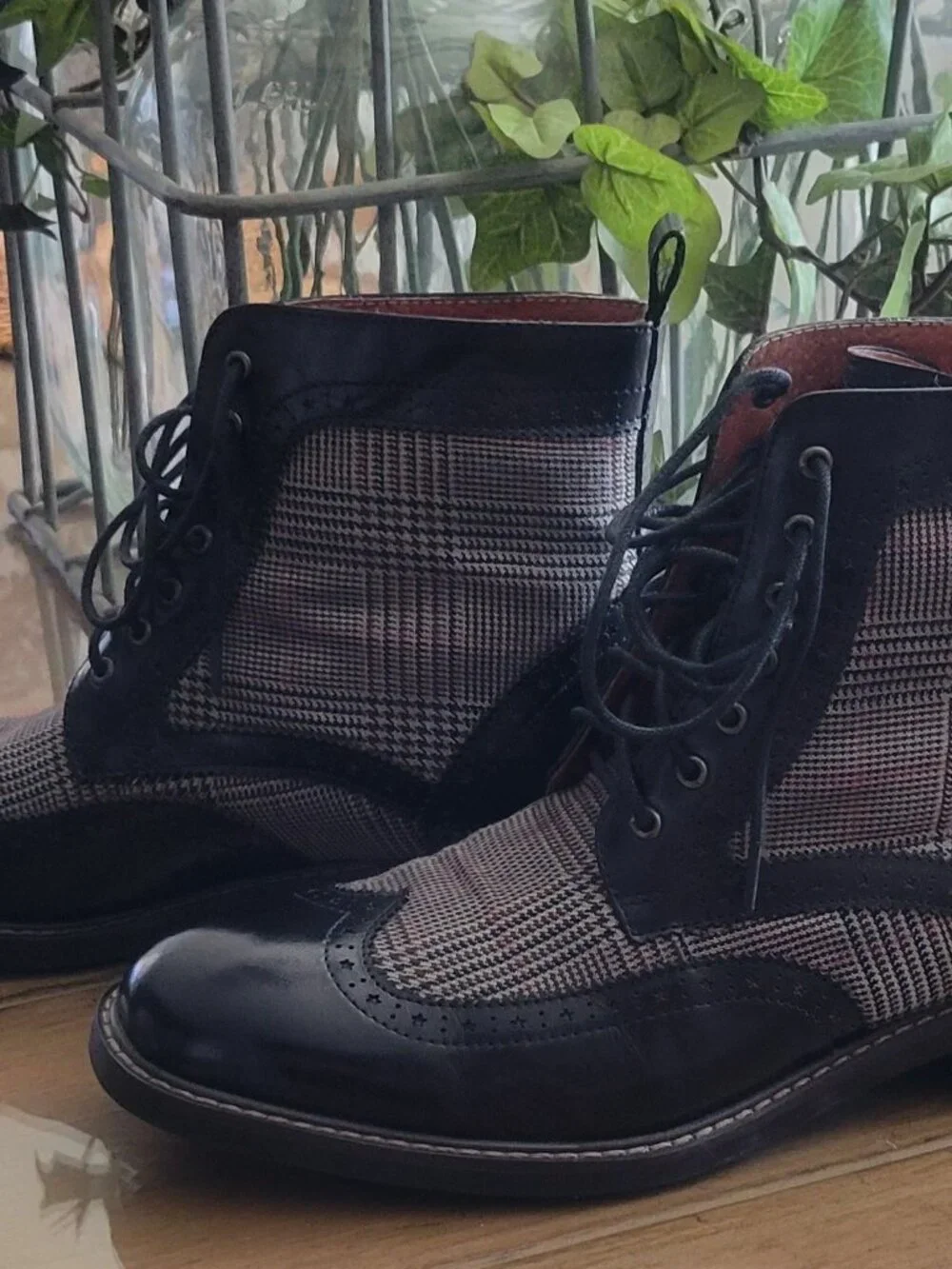 NWOT Vintage Foundry Co Men's Dress Ankle Boots Black Leather Plaid Fabric 7.5M